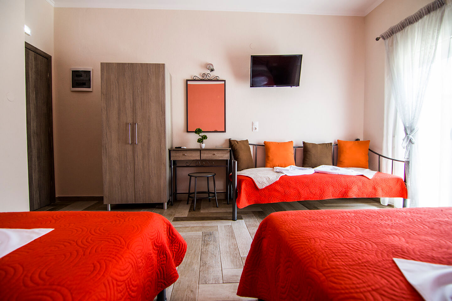 Christodoulos Eleftheria House Room 003 - Nea Vrasna - Rent Rooms - Apartments - Hotel